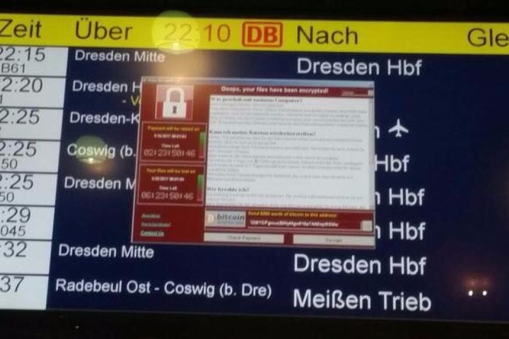 Die Anzeigetafel am Bahnhof Neustadt war versperrt mit einem roten Fenster.