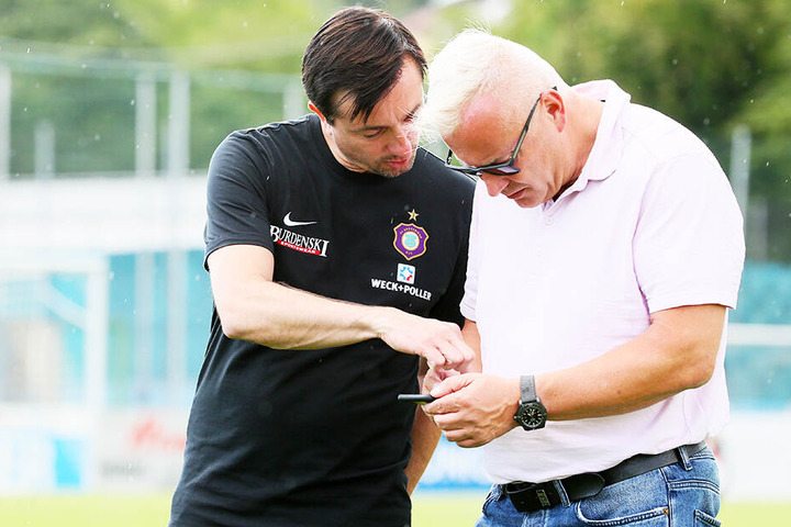 Wann ruft der Wunschspieler zurück? FCE-Coach Daniel Meyer (l.) und Geschäftsführer Michael Voigt basteln eifrig an der neuen Mannschaft.
