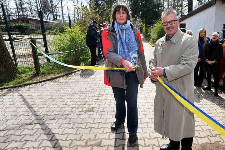 Tierpark-Chefin Anja Dube (47) und
BM Miko Runkel (56, parteilos) müssen erklären, wofür die Extra-Mittel im Tierpark verwendet werden.
