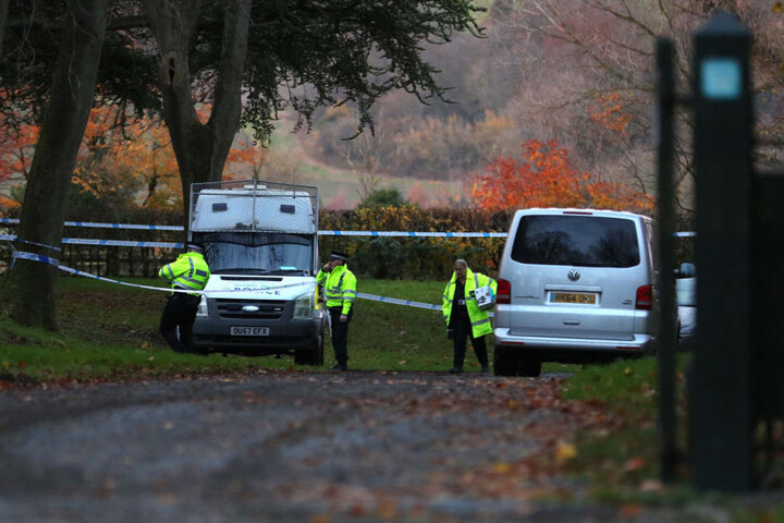 Die britische Polizei sperrte die Absturzstelle ab.