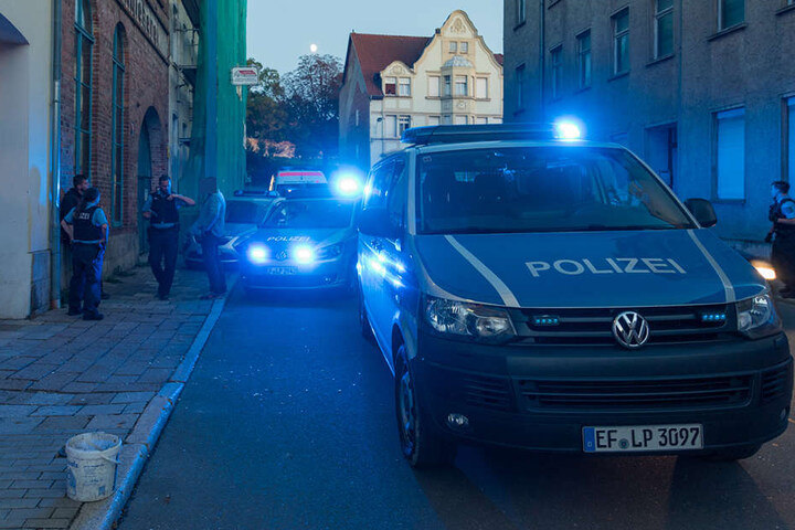 Die Polizei war mit einem Großaufgebot vor Ort.
