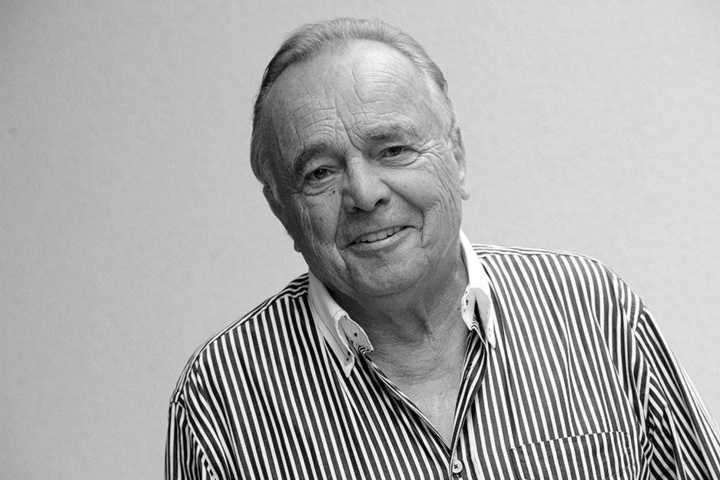 Dieter Bellmann starb am 20. November 2017 im Alter von 77 Jahren.