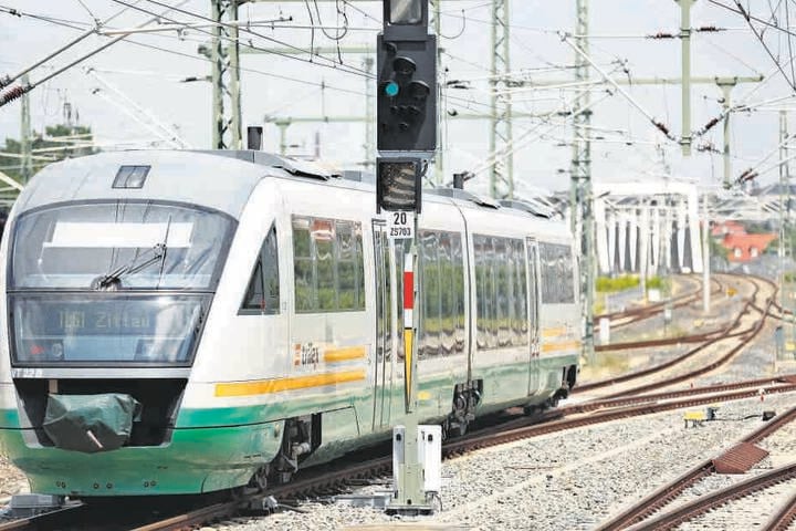 In der Vogtlandbahn und dem Trilex sollen künftig auch serbische Lokführer eingesetzt werden.