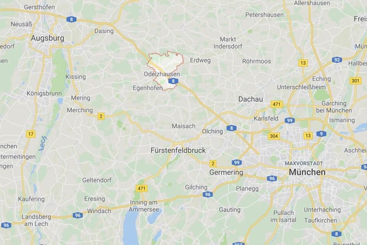Auf der Autobahn 8 bei Odelzhausen ist es in Bayern zu einem folgenschweren Unfall gekommen.