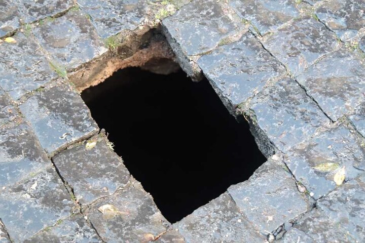 Das Loch war 3,20 Meter tief.