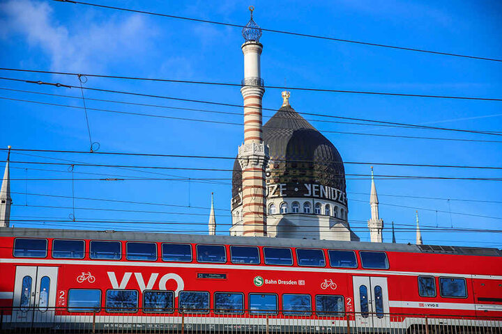 Die VVO setzt Silvester ebenfalls zusätzliche S-Bahnen und Züge ein.