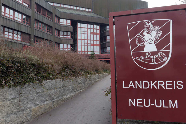 Neu-Ulm ist Verwaltungssitz des gleichnamigen Landkreises.