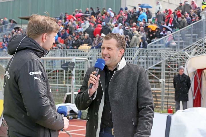 Moderator René Kindermann (r.,41) ist Mitorganisator des Langlauf-Weltcups.