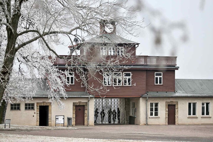 Fahrten in KZ-Gedenkstätten wie Buchenwald werden von der Stadt finanziell unterstützt.