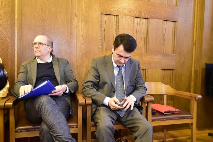 Dr. Dirk Kall (l., 49), kaufmännischer Geschäftsführer des CFC und Vorstandsvorsitzender Dr. Mathias Hänel (r.,52)