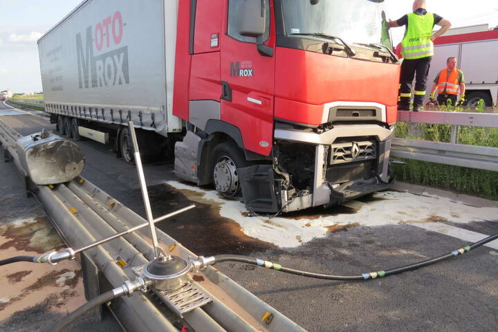 Mit Bindemitteln wurde der Diesel aufgefangen.
