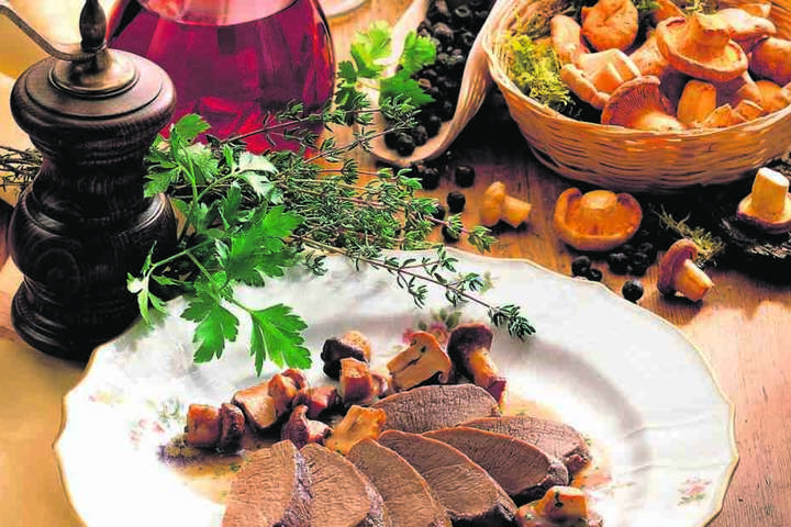 Besonders in der Gourmet-Küche sind lange Herstellungszeiten vonnöten -
Stress für Spitzenköche.