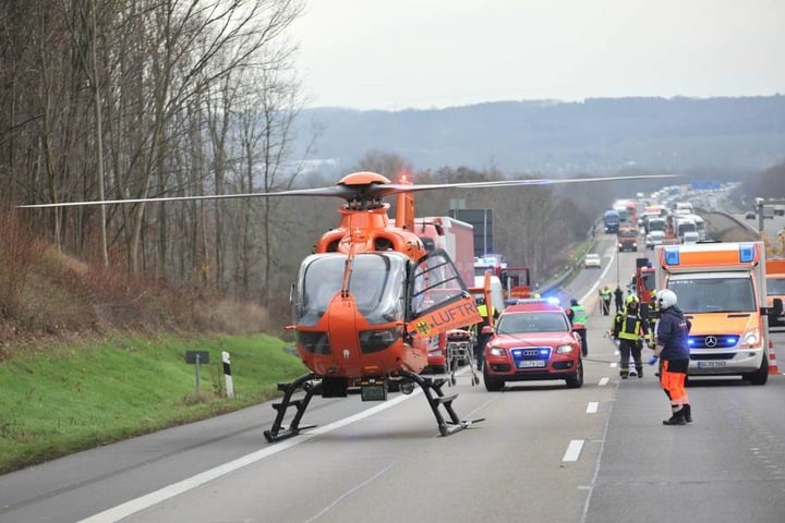 Die A3 bei Siegburg musste am Donnerstagmorgen nach einem Unfall in Fahrtrichtung Köln für mehrere Stunden komplett gesperrt werden
