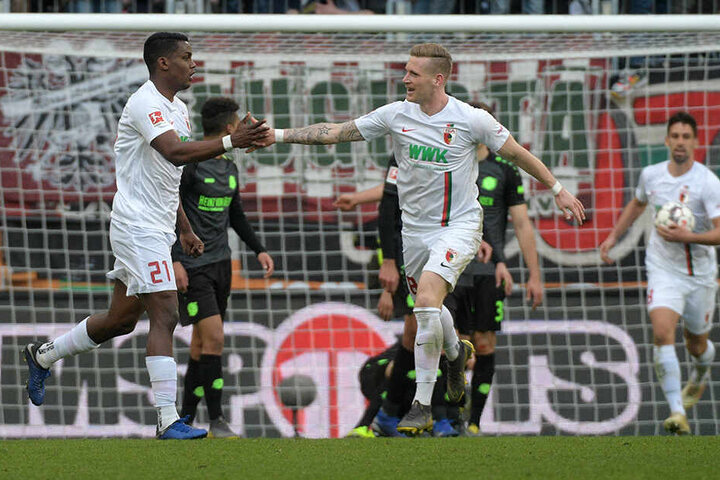 Der FC Augsburg tritt mit einem Erfolgserlebnis im Rücken gegen Dynamo an: Gegen Hannover 96 konnte der FCA am vergangenen Wochenende mit 3:1 gewinnen.