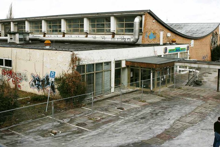 Der Hallennachbau in Potsdam wird abgerissen.
