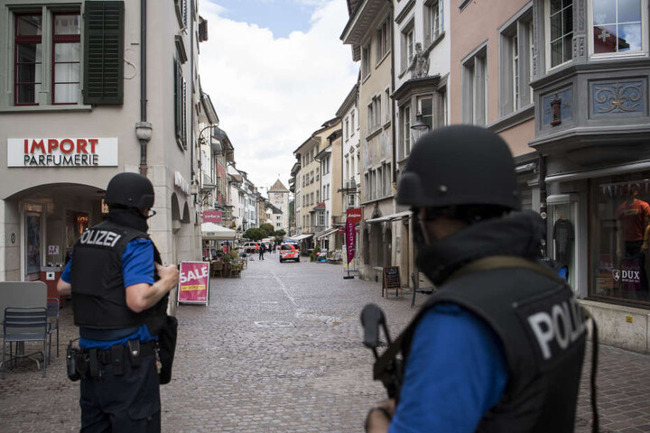 In der Innenstadt von Schaffhausen griff der Mann mehrere Menschen an.