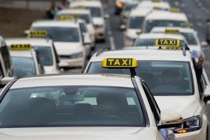 Um auch die letzten Zweifel aus dem Weg zu schaffen: SO sieht ein Taxi aus. (Symbolbild)