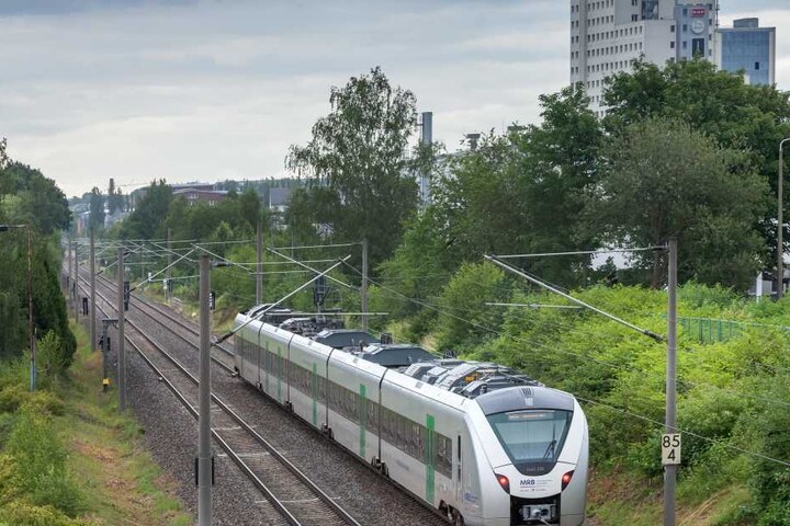 Eine Pannenserie begleitet die millionenschweren Silberpfeile.