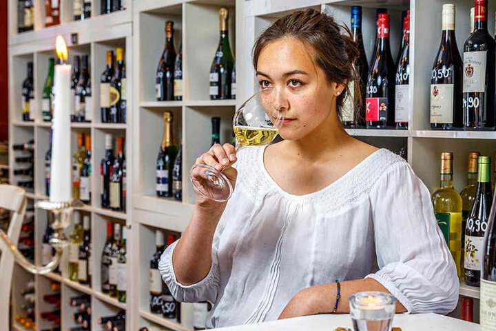 Privat mag Weinbau-Studentin Veronika am liebsten kräftige, unkonventionelle
Weine.