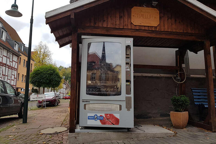 Die Täter machen offenbar vor nichts Halt, um die Sprengkraft zu testen.