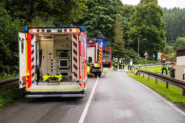 Mit allem, was ging, war die Feuerwehr vor Ort. Am Ende entpuppte sich das Feuer eher als harmlos.
