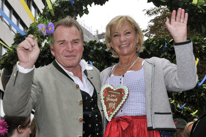 Fritz und Angela Wepper besuchen das Oktoberfest 2009 in München.