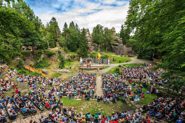 "Ronja Räubertochter" sorgte für volle Ränge bei den Greifenstein-Festspielen.