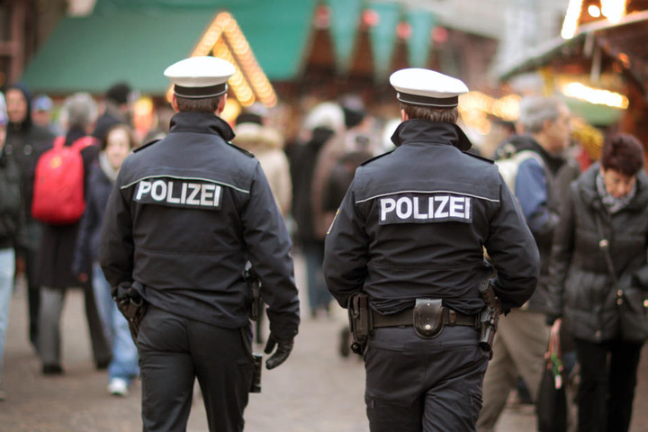 Erhöhte Polizei-Präsenz und viele weitere Maßnahmen sollen für größtmögliche Sicherheit auf dem Weihnachtsmarkt sorgen.