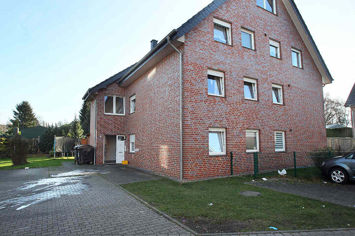 Vor diesem Haus soll die Tat stattgefunden haben.