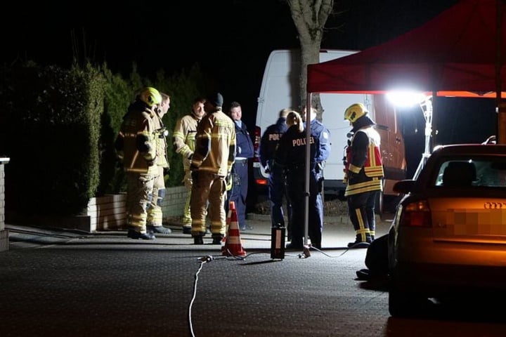 In dem Wohngebiet Kaukenberg fanden Einsatzkräfte die zwei blutüberströmten Familienmitglieder.