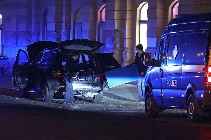 Am 18. Februar 2019 fand die Bundespolizei bei zwei Falschparkern (17, 28) insgesamt 18 scharfe Handgranaten.