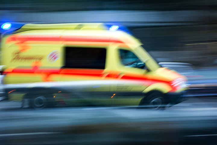 Schwerverletzt kam die Person ins Krankenhaus.