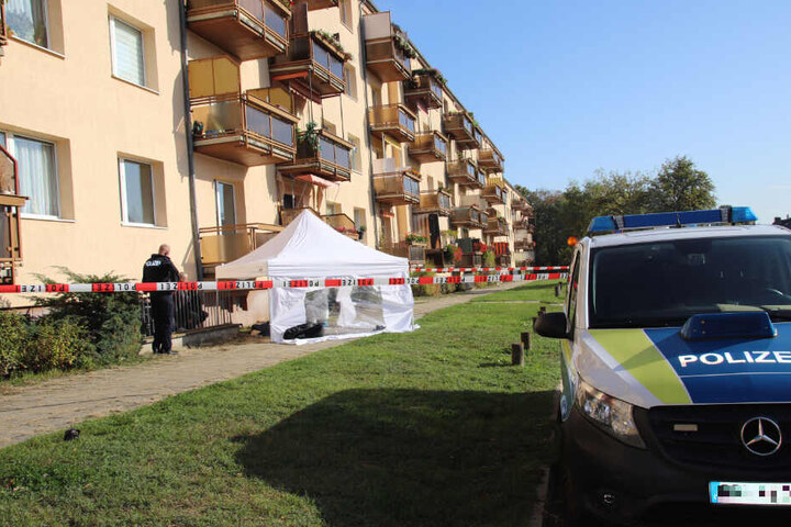 Eine Mordkommission hatte nach dem Vorfall vom frühen Montagmorgen die Ermittlungen übernommen.