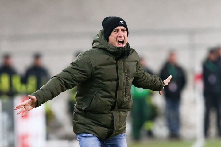 FSV-Coach Joe Enochs war enttäuscht von der Leistung seiner Mannschaft, viel mehr aber regte er sich über das unsportliche Verhalten der Gäste auf.