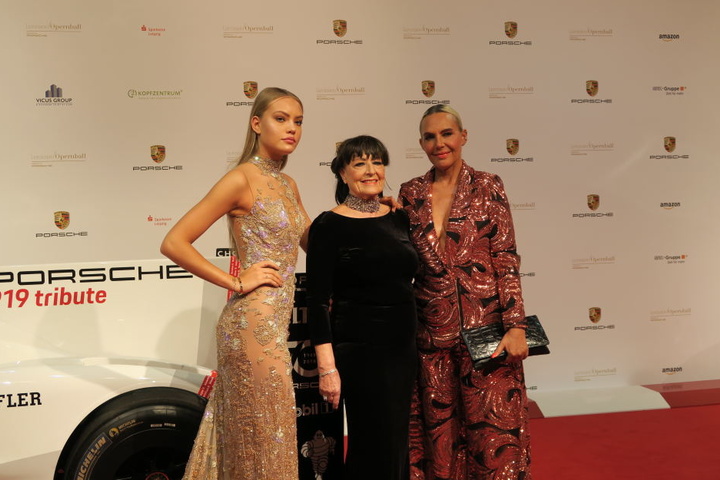 Mädelsabend bei den Ochsenknechts: Model-Tochter Cheyenne, Mama Bärbel Wierichs und Natascha Ochsenknecht.