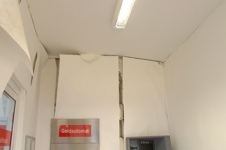 Wände und Decken wurden zerstört.