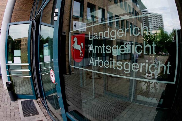 Vor dem Landgericht in Göttingen muss sich der 28-Jährige verantworten.