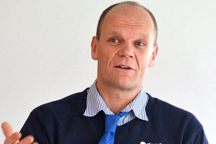 Supermarkt-Unternehmer (EDEKA) Peter Simmel (58) investierte am Albertplatz rund 30 Millionen Euro in sein "Semmel-Center".