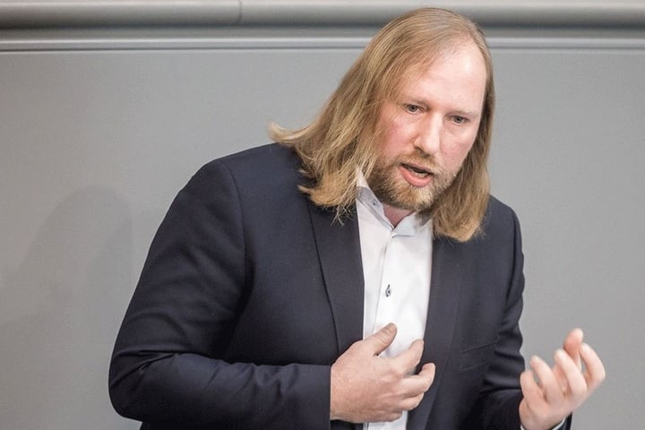 Im Netz beschimpft: Grünen-Chef Anton Hofreiter (48) wurde bei Facebook verunglimpft.