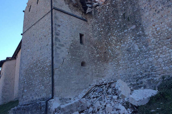 Wieder bebte die Erde, diesmal war es eines der stärksten Beben in Italien seit Jahrzehnten.
