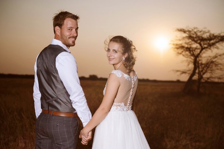 Im August folgte dann die Trauung in Namibia.