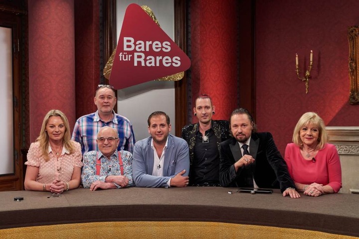 Das Händler-Team in der beliebten TV-Show "Bares für Rares" im ZDF.
