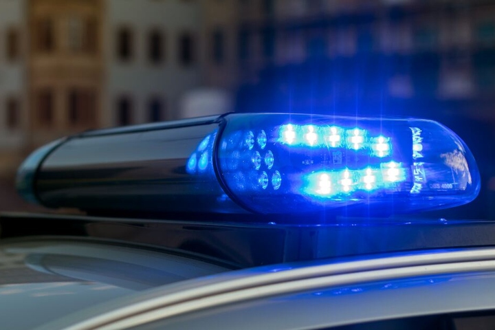 Die Polizei nahm den schweren Busunfall auf. (Symbolbild)