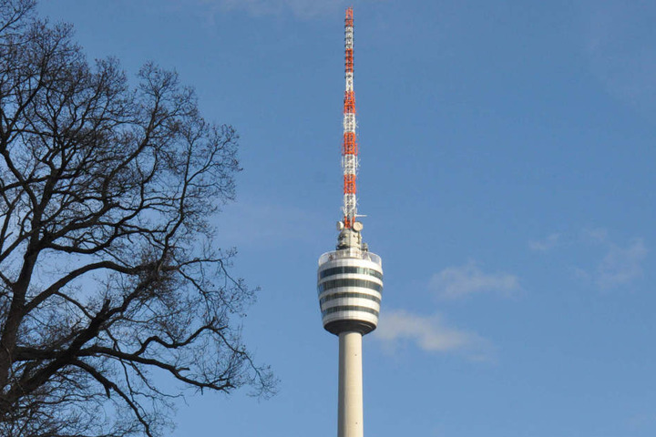 Der Fernsehturm hat heute bis 23 Uhr geöffnet.