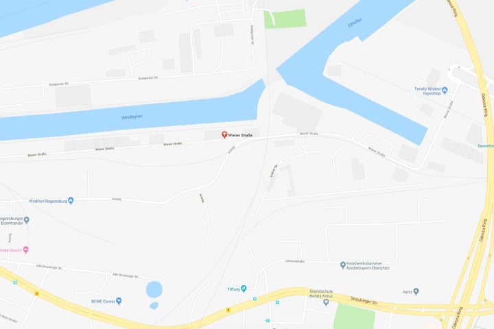 Im Osten von Regensburg in Bayern ist es zu einem erschreckenden Zwischenfall gekommen.