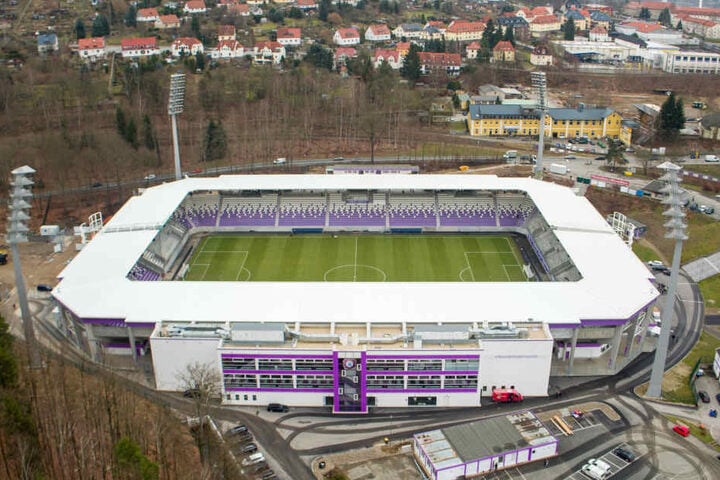 Im Erzgebirgsstadion - hier spielt sonst der Lokalrivale FCE Aue - muss der CFC im Landespokal gegen Lößnitz ran.