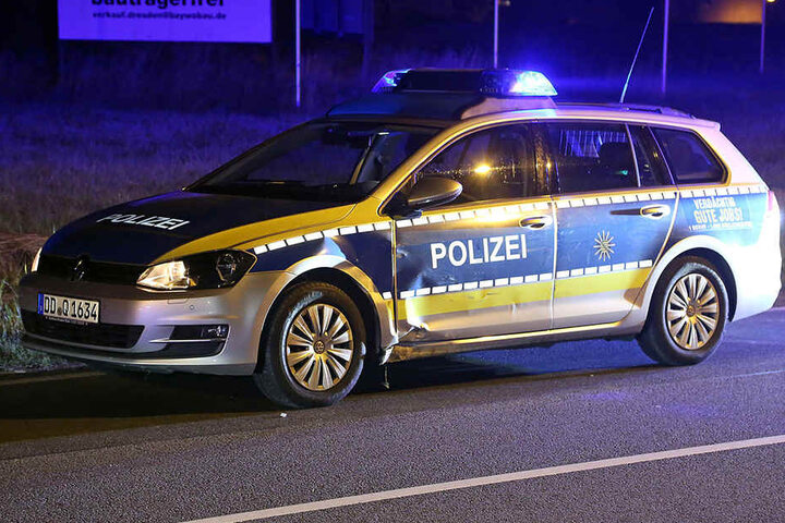 Auf seiner Flucht wurden mehrere Autos beschädigt, darunter auch drei Polizeiwagen.