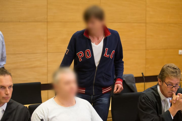 Die beiden Angeklagten wurden zu lebenslanger Haft verurteilt.
