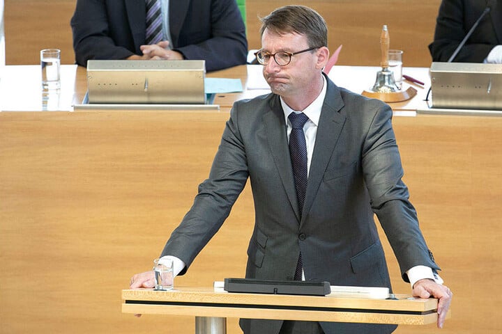 Innenminister Roland Wöller (47, CDU).