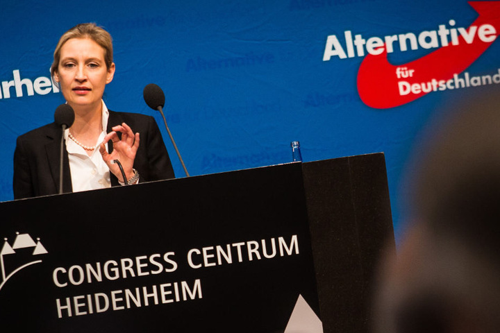 Alice Weidel beklagte auf dem Landesparteitag eine "Serie der Gewalt gegen junge Frauen" durch Flüchtlinge.